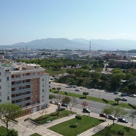 Apartamento Teatinos Málaga Exterior foto