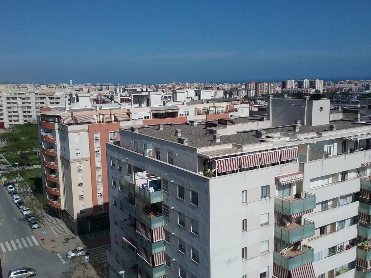 Apartamento Teatinos Málaga Exterior foto